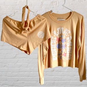 NEW 3 PC SET PEACE LOVE MUSIC HEADBAND LOUNGE PAJAMA SET